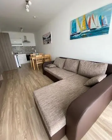 Апартаменты Sunshine Ezustpart Apartman 4/410 Шиофок