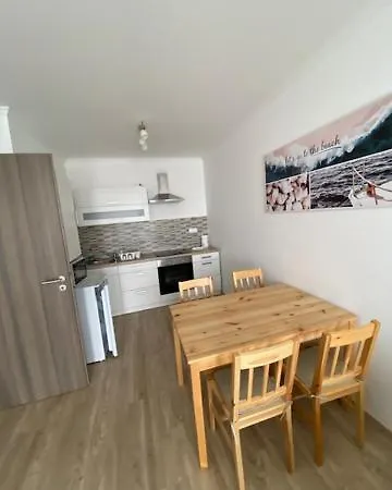 Sunshine Ezustpart Apartman 4/410 * Шиофок