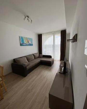 Sunshine Ezustpart Apartman 4/410 Апартаменты Шиофок